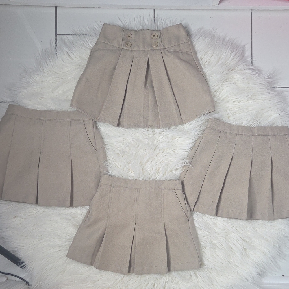 Beige Pleated Skorts Set Bundle Of 4 Sz 5